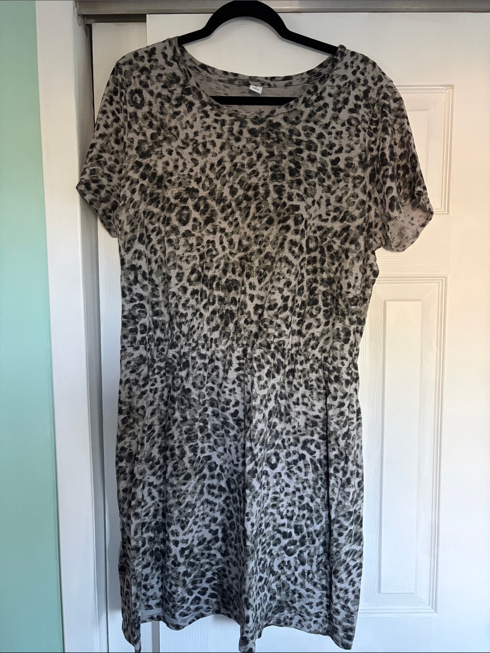 Old Navy Leopard Print Dress Size XL
